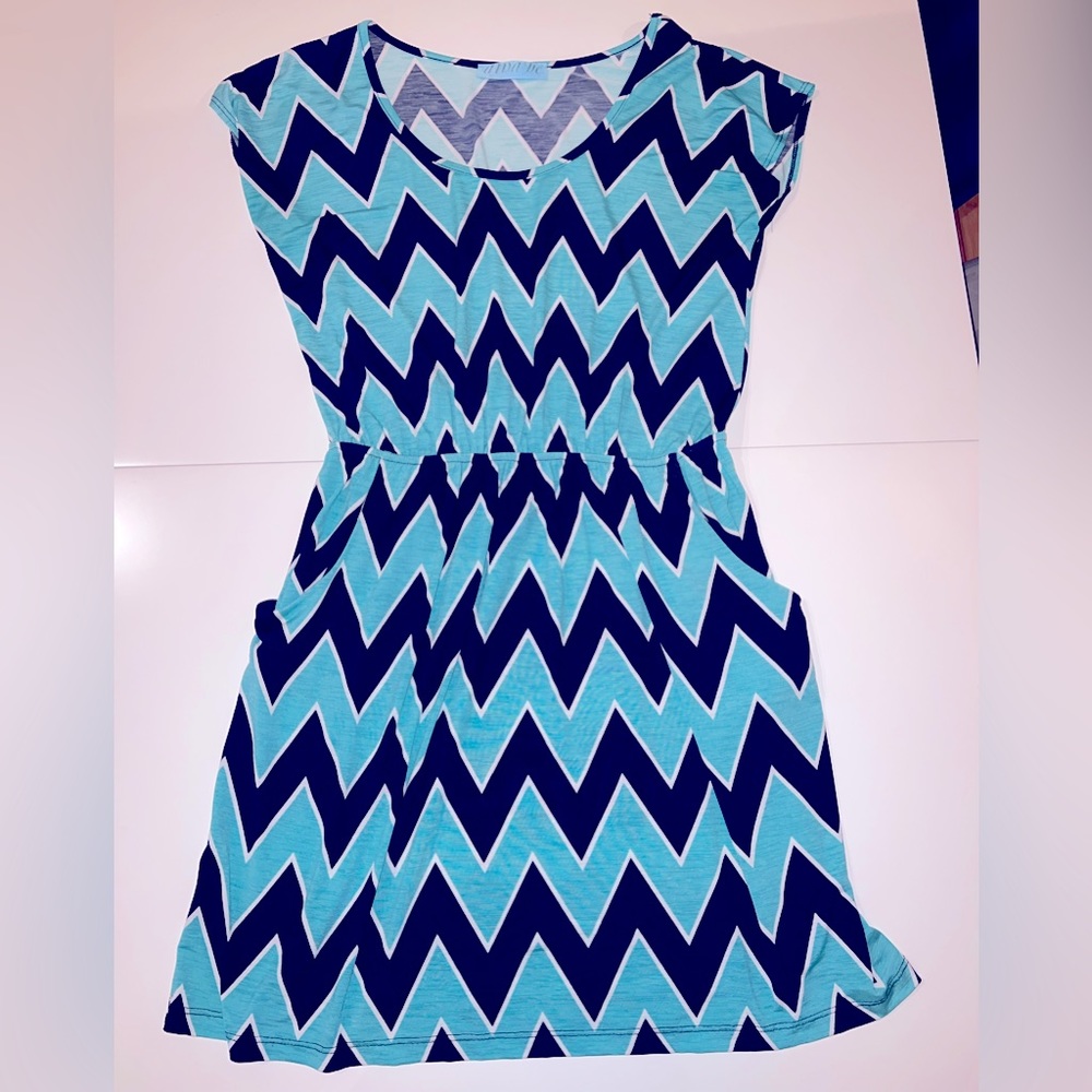 Francesca's Collection cotton dress soft T-shirt material